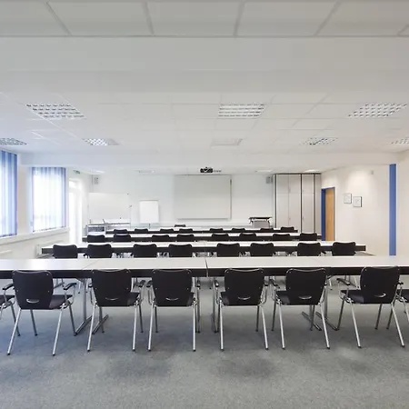 ヴィシニティ Neubrücke