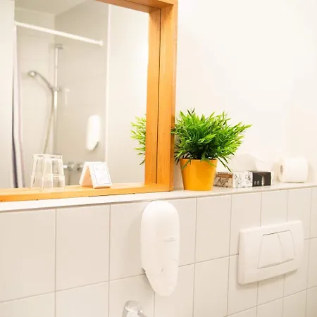 ヴィシニティ ホテル