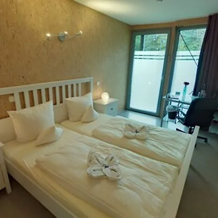 Vicinity 3*