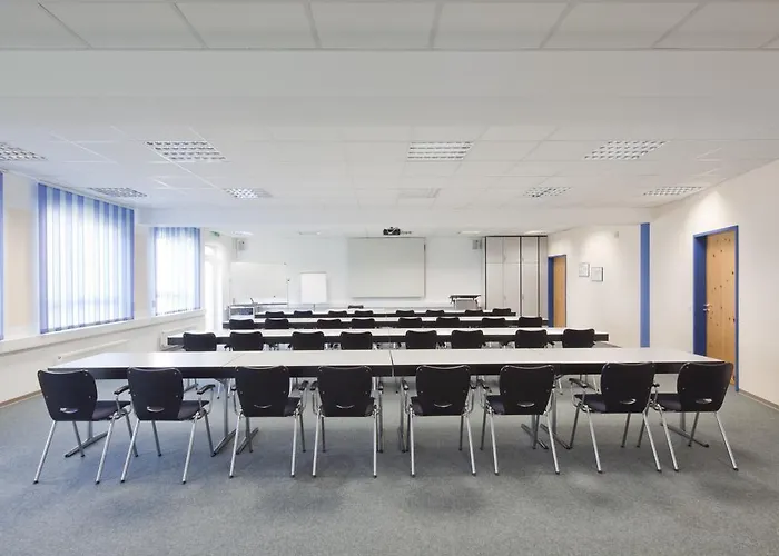 ヴィシニティ Neubrücke