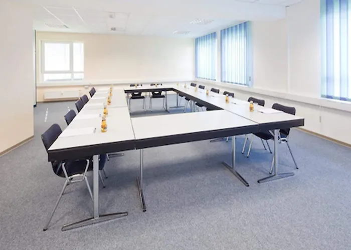 ヴィシニティ ホテル 3*