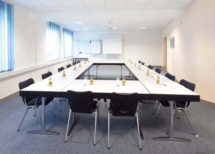 ヴィシニティ ホテル 3*